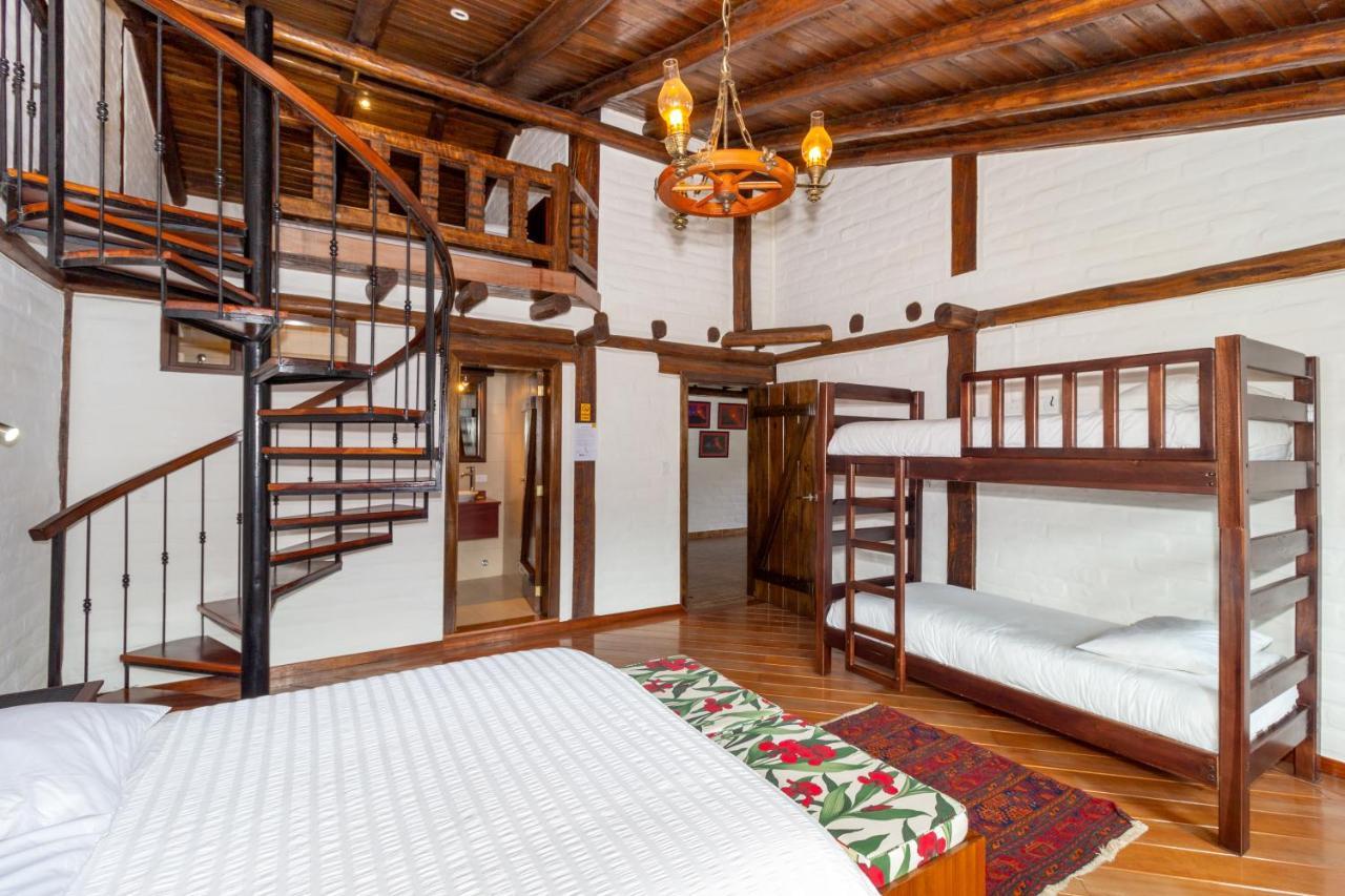 Hotel Ile Baños Kültér fotó