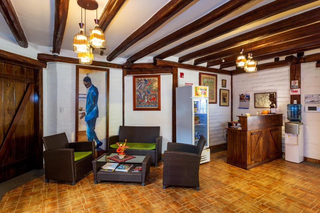 Hotel Ile Baños Kültér fotó