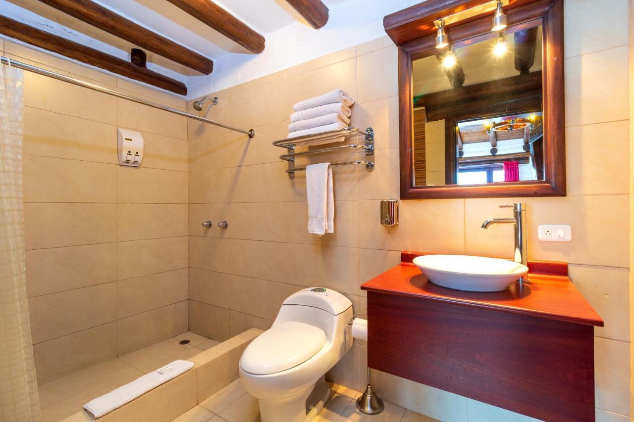 Hotel Ile Baños Kültér fotó