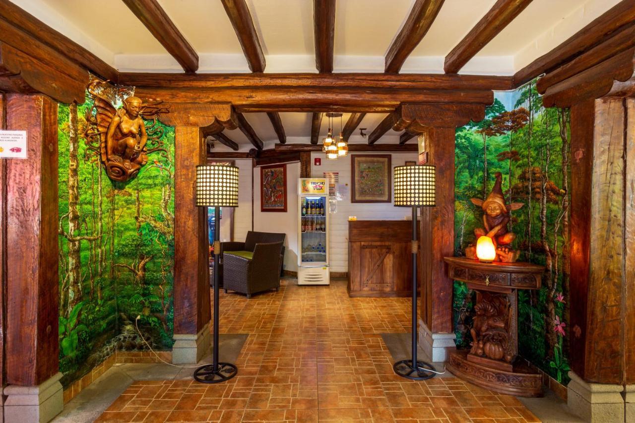 Hotel Ile Baños Kültér fotó