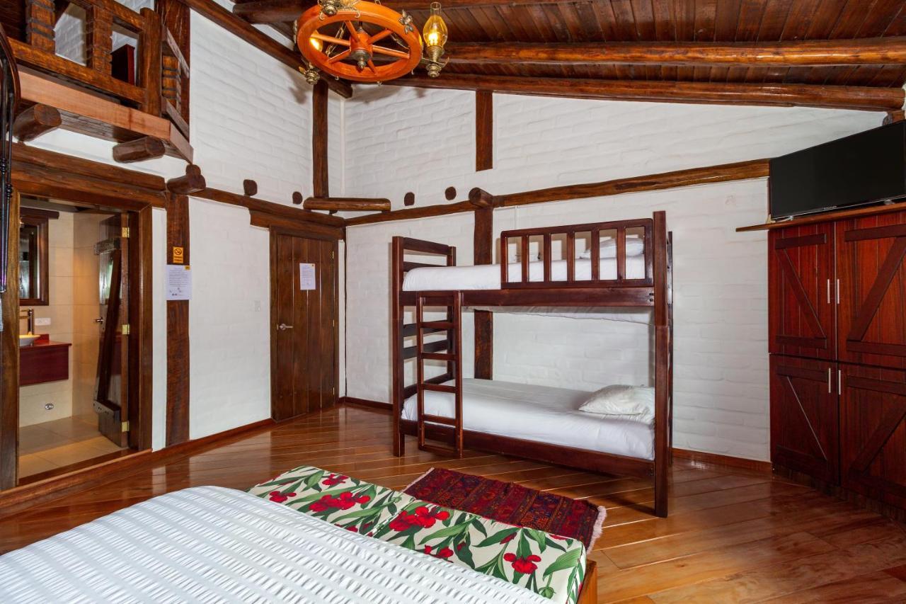 Hotel Ile Baños Kültér fotó