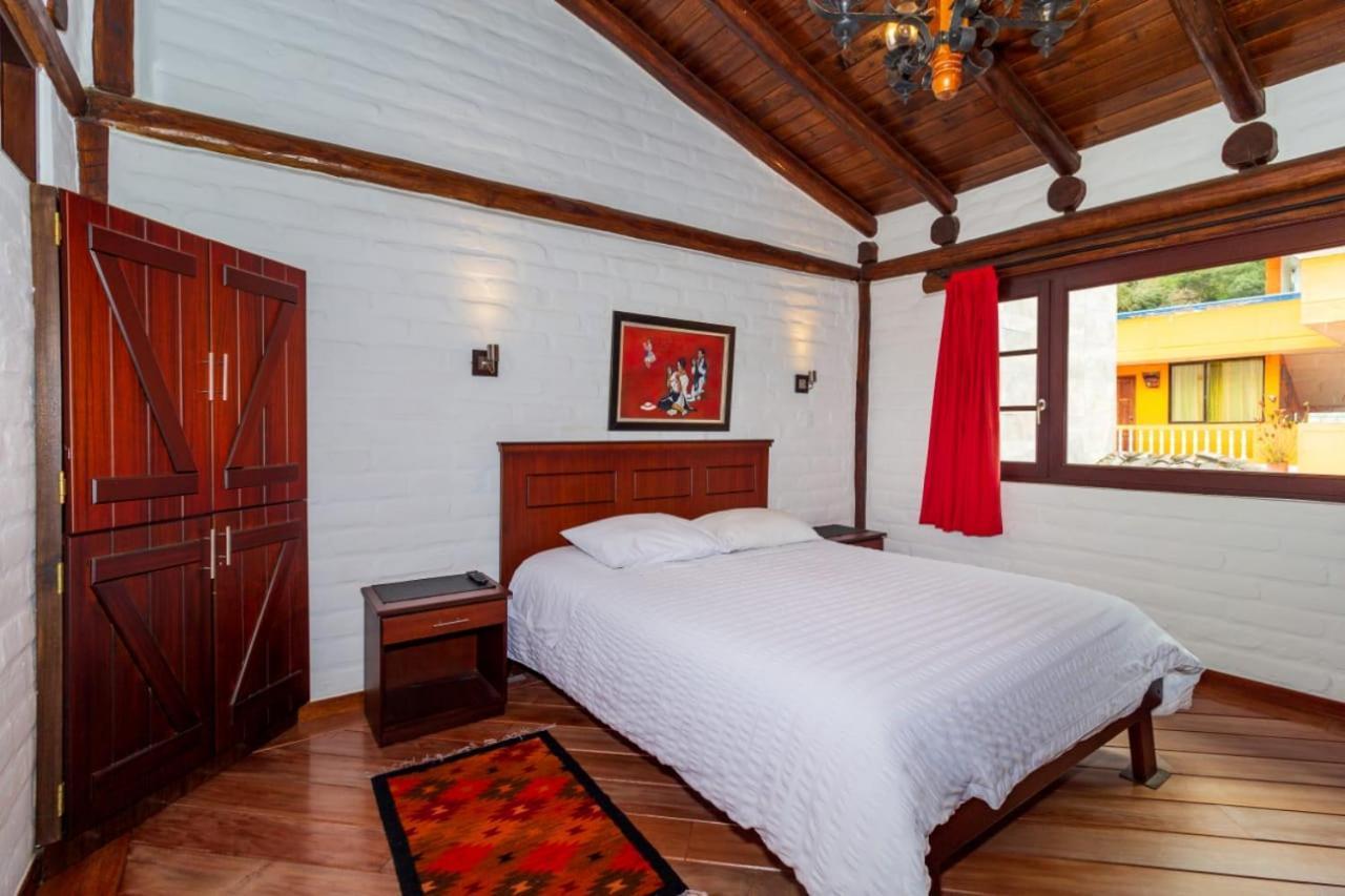 Hotel Ile Baños Kültér fotó