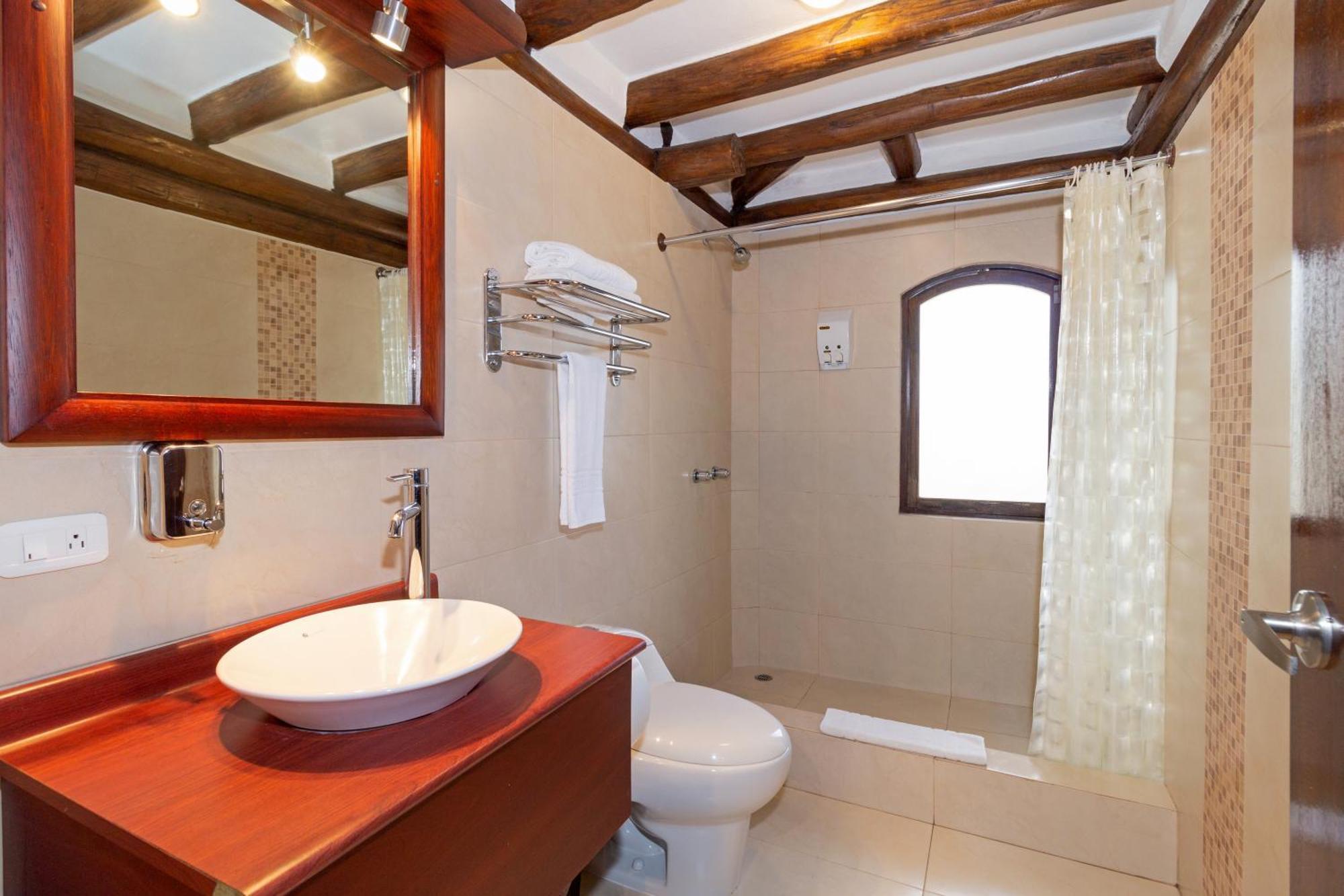 Hotel Ile Baños Kültér fotó
